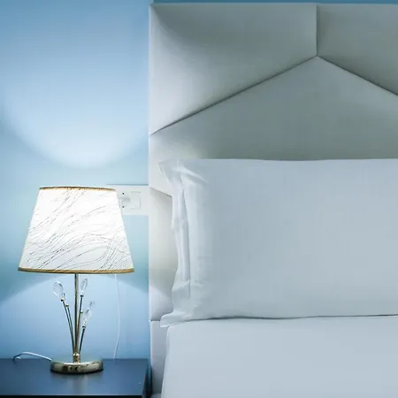 Miku Apartment-dreamy At Wilson Square * Tirana